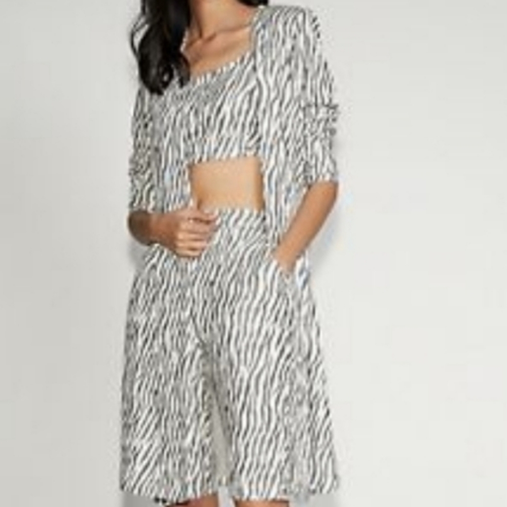 NWT Gabrielle Union NY & Co. XL Zebra Open Duster